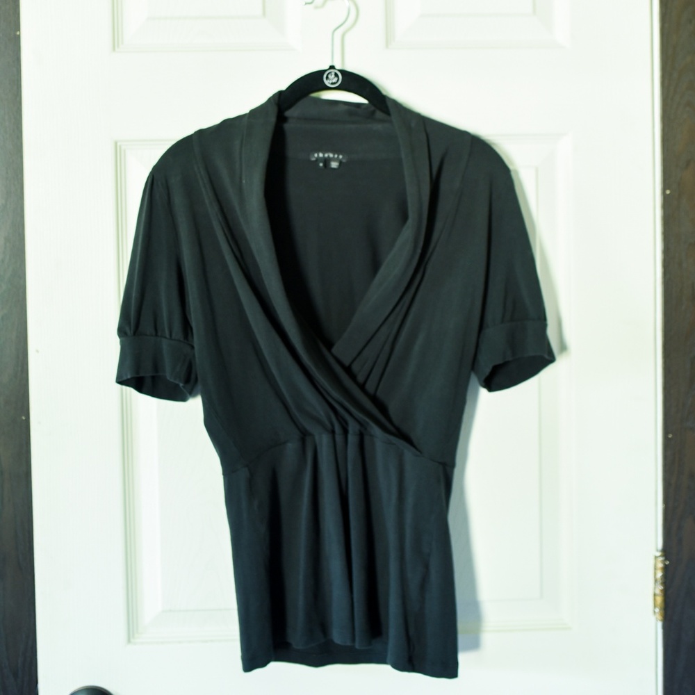 Theory V-Neck Short Sleeved Black Top Size M